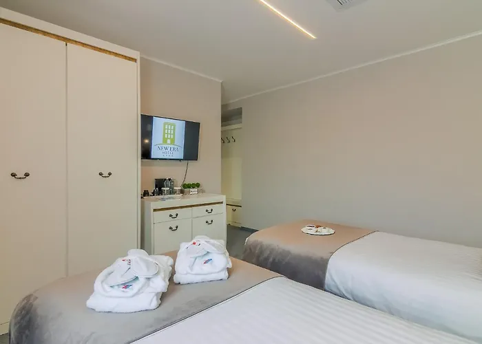 Hotel New Era Old Town Party Zone Bucharest- Parking With Fee Nearby - Not At The ! 4*