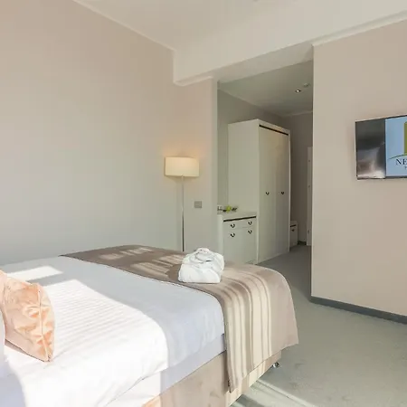 Otel New Era Old Town Party Zone Bucharest- Parking With Fee Nearby - Not At The ! Bükreş