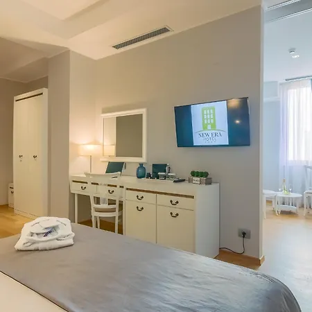 New Era Hotel Old Town - Parking With Fee Nearby - Not At The Hotel ! 4*