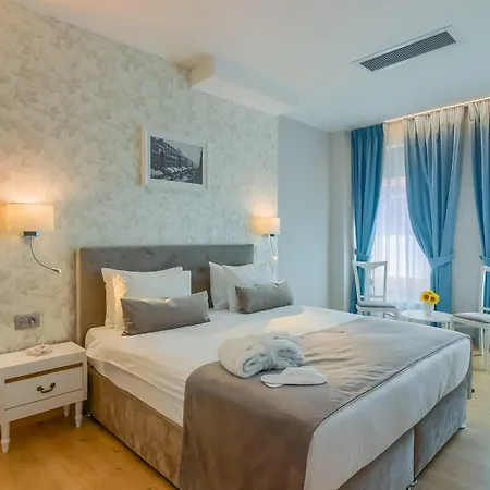 New Era Old Town - Parking With Fee Nearby - Not At The ! 4*