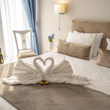 New Era Old Town - Parking With Fee Nearby - Not At The ! 4*