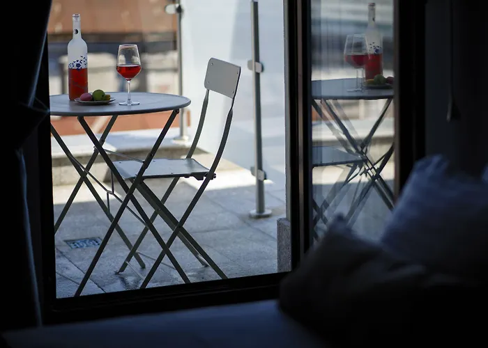 New Era Old Town Party Zone Bucharest- Parking With Fee Nearby - Not At The ! Bucureşti