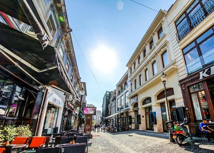 New Era Old Town Party Zone Bucharest- Parking With Fee Nearby - Not At The ! Hotel Bukarest