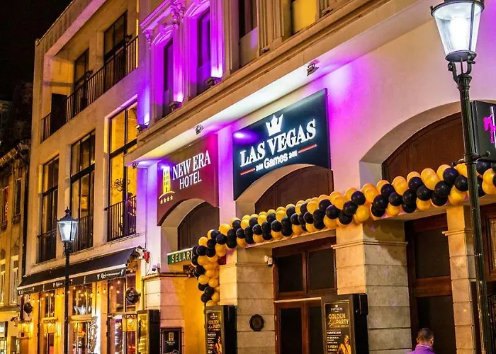 Hotel New Era Old Town Party Zone Bucharest- Parking With Fee Nearby - Not At The ! 4*