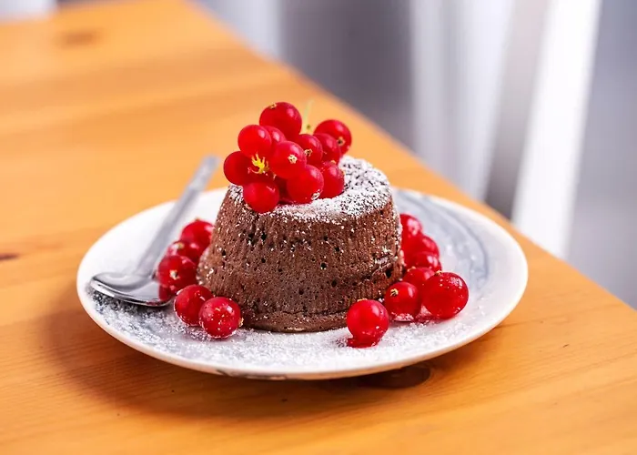 Hotel New Era Old Town Party Zone Bucharest- Parking With Fee Nearby - Not At The ! Bucarest