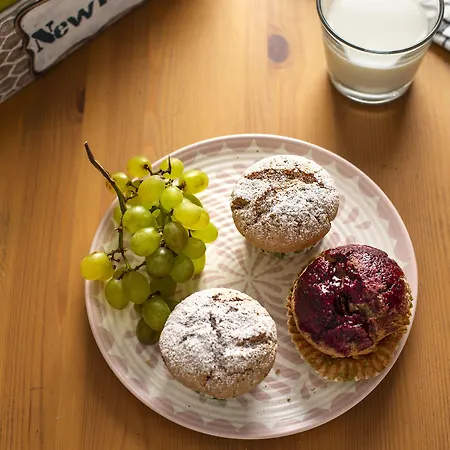 New Era Old Town Party Zone Bucharest- Parking With Fee Nearby - Not At The ! Bucarest