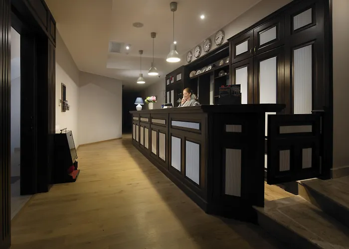 New Era Old Town Party Zone Bucharest- Parking With Fee Nearby - Not At The ! 4* Bucareste