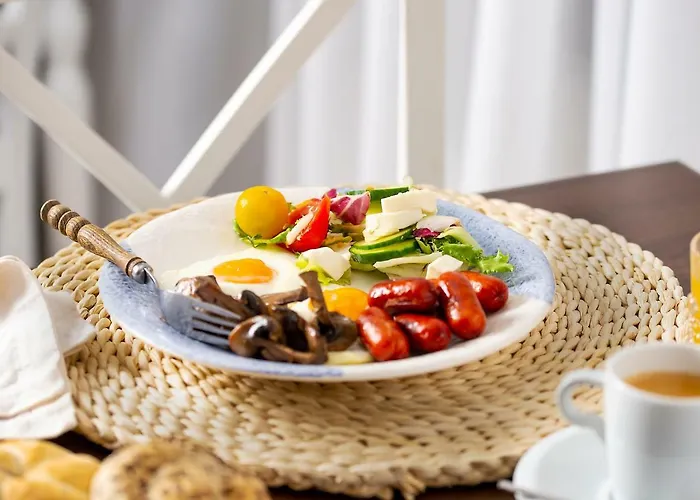 Hotel New Era Old Town Party Zone Bucharest- Parking With Fee Nearby - Not At The ! Bucareste